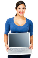 Naklejka premium Smiling woman showing laptop