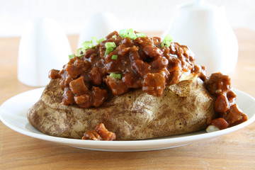 Baked Potato with Chili