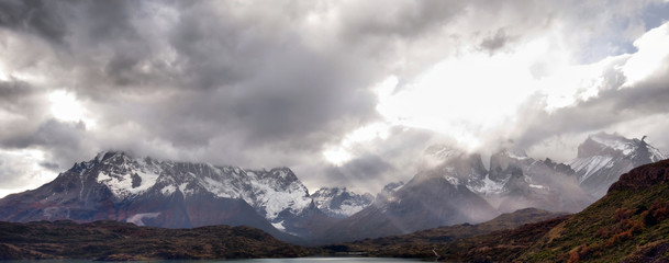 Fototapeta na wymiar Chmury Torres del Paine