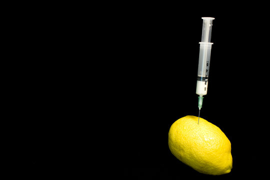 Seringe on a Lemon