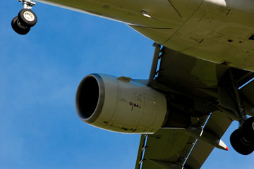 motore a reazione aereo passeggeri