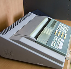 fax antiguo oficina