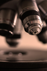 Fototapeta na wymiar Mikroskop