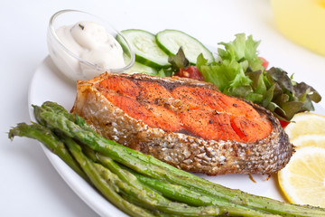 salmon with asparagus, lemon and sauce