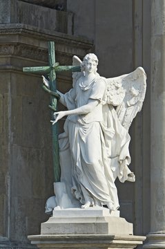 angel marble sculpture