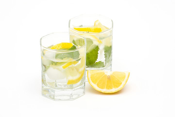 water with ice, mint and lemon