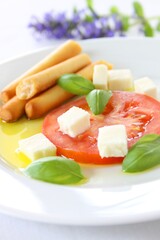 Caprese Tomate Mozzarella Basilikum Olivenöl