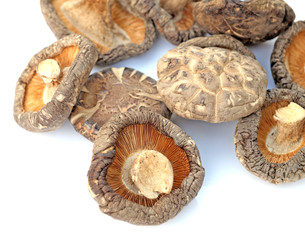 champignons secs Tonkou