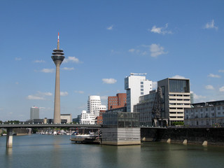 Fototapeta na wymiar Medienhafen Düsseldorf