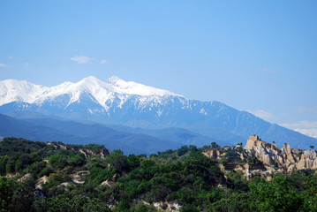 Le Canigou et les Orgues d'Ille