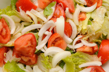 Ensalada de tomate y lechuga