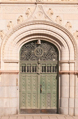 Repr&auml;sentative Eingangst&uuml;r