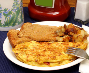 Western Omelet with Home Fries and Toast