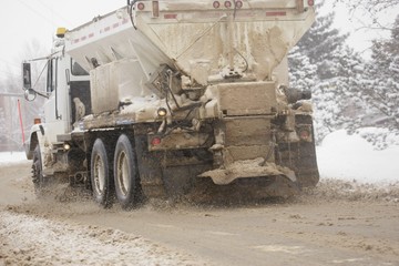 Sanding truck
