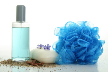 Obraz na płótnie Canvas kwiat kąpiel i akcesoria kosmetyczne