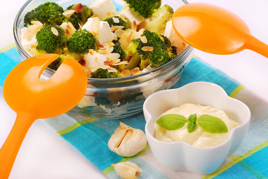 Salad With Broccoli,feta,almond And Garlic Dip