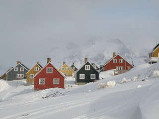 H&auml;user in Schnee