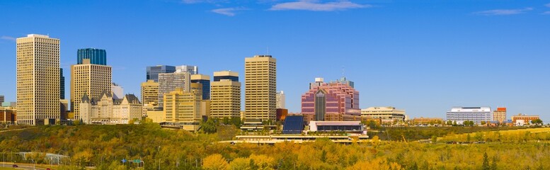 Fototapeta na wymiar Edmonton Skyline