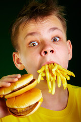 child and fast food.