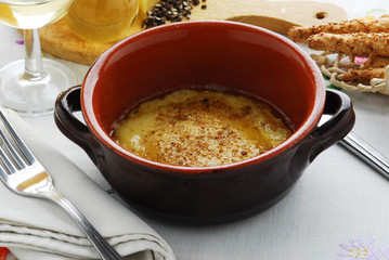 Pecorino olio e pepe - Antipasti della cucina toscana