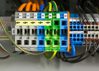 Power supply clamps