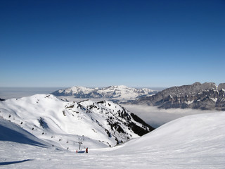 Fototapeta na wymiar Skiing in swiss alps