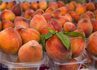 produce - organic peaches