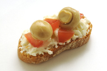 Crostino allo stracchino e champignon