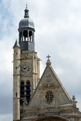 Fototapeta na wymiar Chiesa Saint-Étienne-du-Mont Parigi