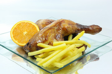 Broiler mit Pommes