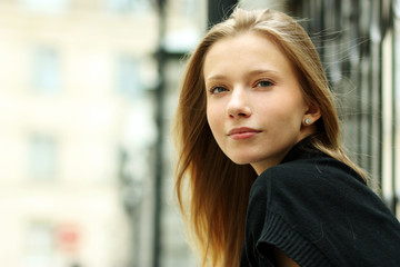 Close-up Portrait  beautiful girl on outdoor
