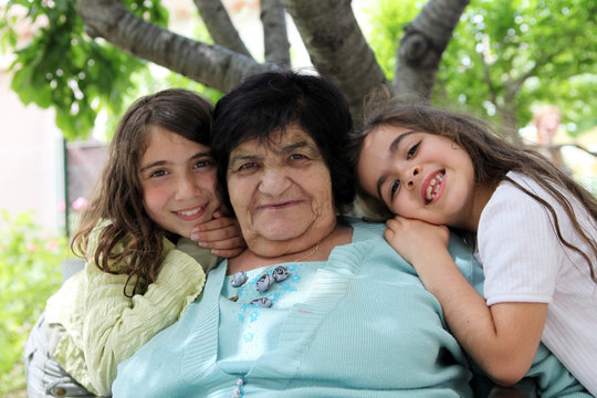 fillette avec leur mami