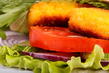 Sandwich with chicken nuggets