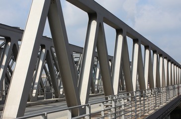 Fototapeta na wymiar Stahlbrücke