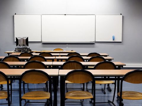 Salle de classe dans un lyc&eacute;e fran&ccedil;ais