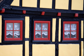 Rote Fenster