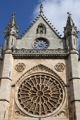 Fototapeta na wymiar Leon cathedral
