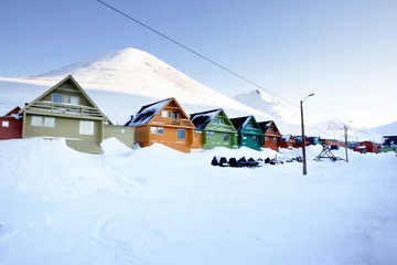 Zelfklevend Fotobehang Longyearbyen © Tyler Olson
