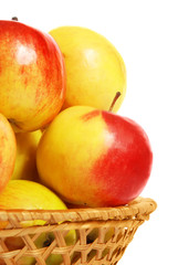 Ripe apples in a wum bowl