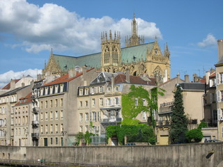 Cathédrale de Metz de loin