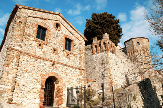 The castle of Montebello di Torriana