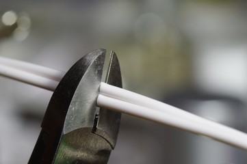 電線の切断