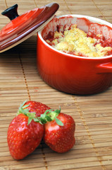 Strawberry crumble 2