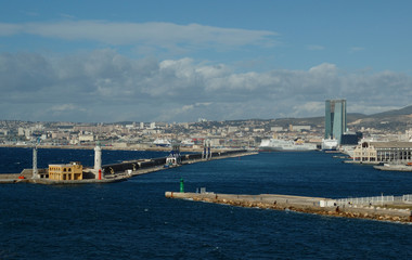 Fototapeta na wymiar Autonomiczny Port, Marsylia
