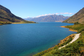 Fototapeta na wymiar Nowa Zelandia - Lake Hawea