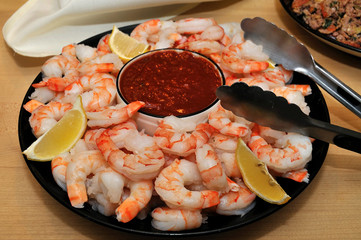 shrimp and dipping sauce