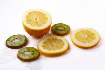 Fototapeta na wymiar Lemon and kiwi