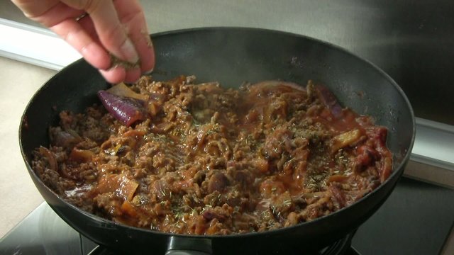 ajouter les herbes de provence &agrave; la pr&eacute;paration