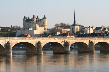 Pont et château de Saumur - obrazy, fototapety, plakaty