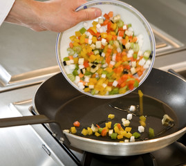 légumes dans la casserole
